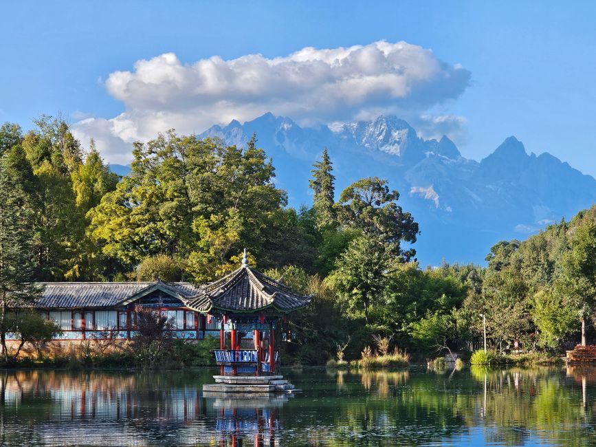 丽江古城游玩先在昆明住一晚,适应2400米海拔