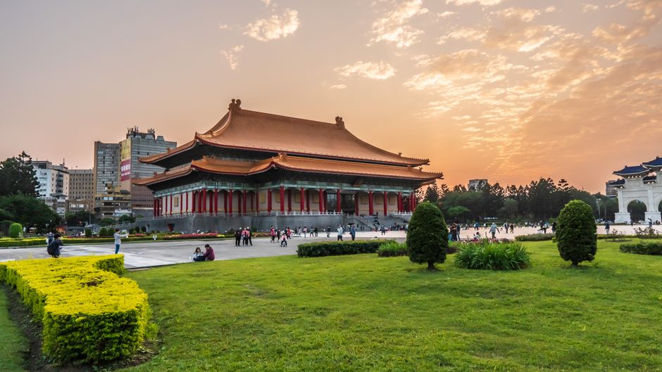 台北行程三天不碰郊区,五天先加九份金瓜石